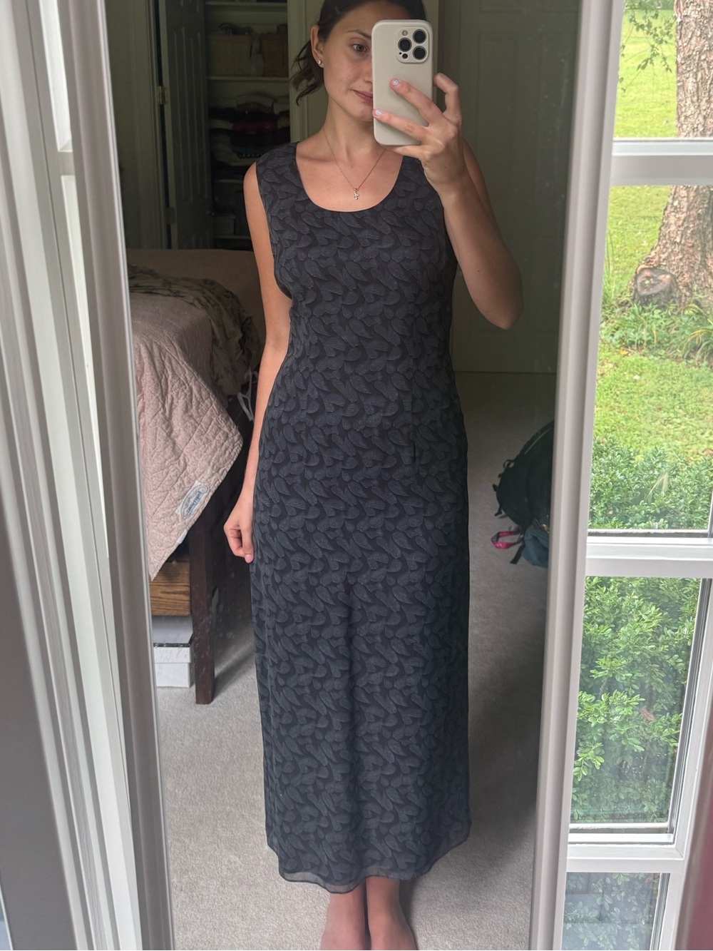 2000s Banana Republic gray maxi dress with a beautiful floral pattern